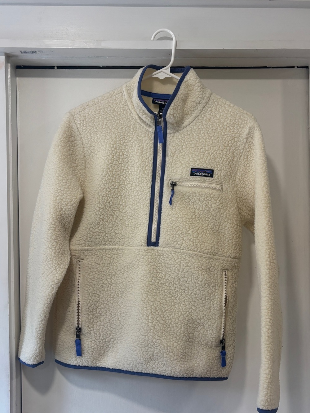 Patagonia Cream Sherpa Pullover with Blue Trim